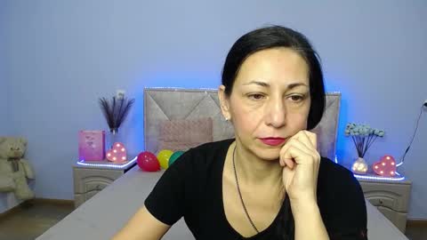 Snapshot of lilugrants chatting on 01.11.25 lilugrants online show from 01.11.25
