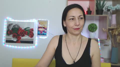 Snapshot of lilugrants chatting on 01.19.25 lilugrants online show from 01.19.25