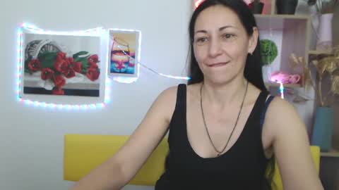 Snapshot of lilugrants chatting on 01.19.25 lilugrants online show from 01.19.25