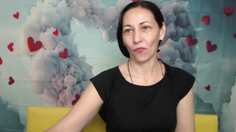 Snapshot of lilugrants chatting on 01.19.25 lilugrants online show from 01.19.25