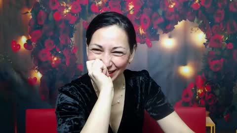 Snapshot of lilugrants chatting on 02.11.25 lilugrants online show from 02.11.25