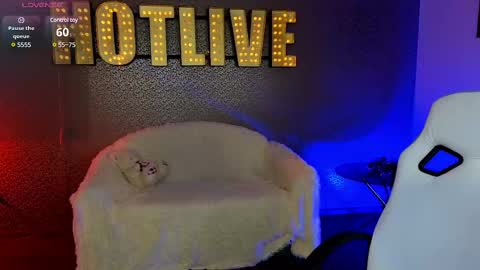 Lilu online show from 01.12.25