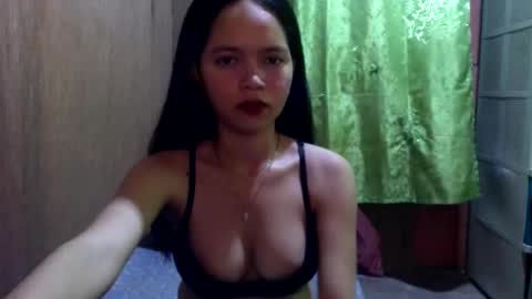 lily_2003 online show from 11.27.25