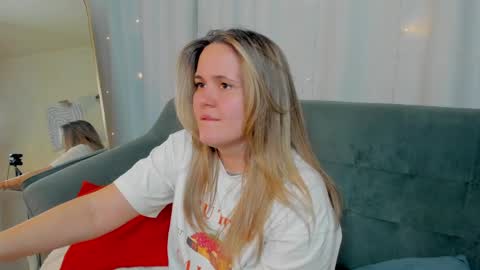 Lily online show from 04.01.26