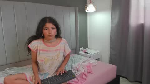 lily_cherry0 online show from 03.06.25