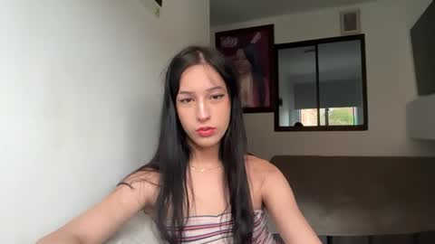 Lily Cooper online show from 08.03.26