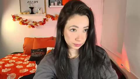 Snapshot of lily_evans_ chatting on 10.04.25 just lily online show from 10.04.25