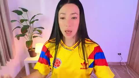 just lily online show from 06.17.26