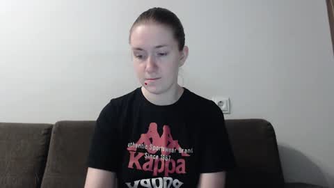 lily_love_x online show from 02.09.25