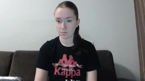 lily_love_x online show from 02.11.25