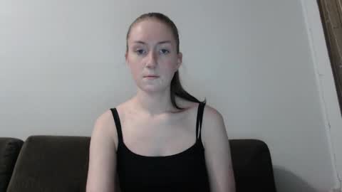 Snapshot of lily_love_x chatting on 04.09.26 lily_love_x online show from 04.09.26