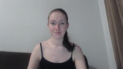 Snapshot of lily_love_x chatting on 05.08.26 lily_love_x online show from 05.08.26
