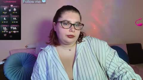 Elina  online show from 10.09.25
