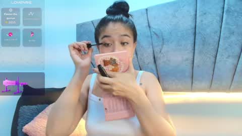 Snapshot of lily_meghan chatting on 06.29.26 LILY MEGHAN online show from 06.29.26