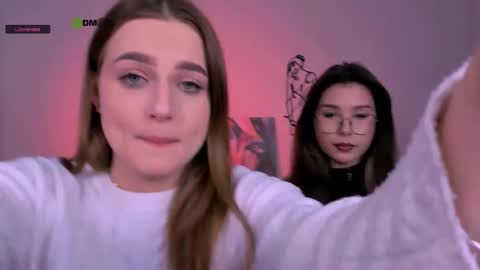 Snapshot of lily_morty chatting on 10.20.25 Lily online show from 10.20.25