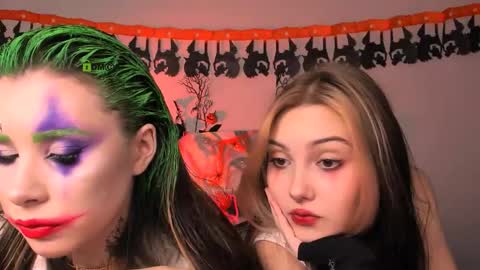 Snapshot of lily_morty chatting on 10.29.25 Lily online show from 10.29.25