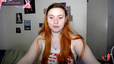 Snapshot of lily_shamy chatting on 01.05.25 Alice online show from 01.05.25