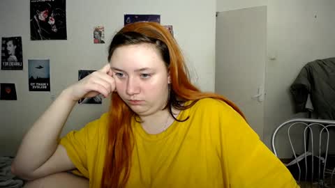 Snapshot of lily_shamy chatting on 01.07.25 Alice online show from 01.07.25