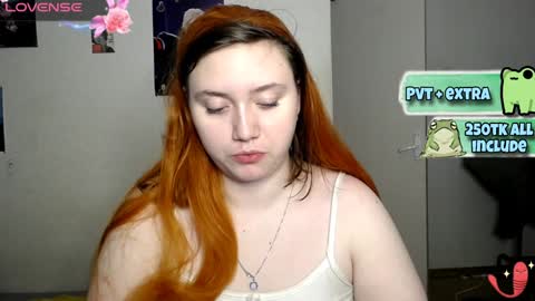 Snapshot of lily_shamy chatting on 01.26.25 Alice online show from 01.26.25