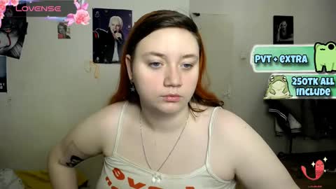 Snapshot of lily_shamy chatting on 02.10.25 Alice online show from 02.10.25