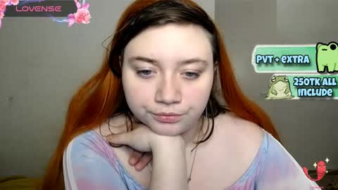 Snapshot of lily_shamy chatting on 02.26.25 Alice online show from 02.26.25