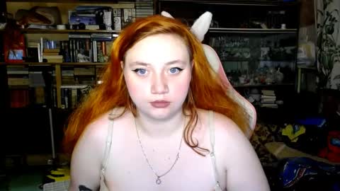 Snapshot of lily_shamy chatting on 09.21.25 Alice online show from 09.21.25