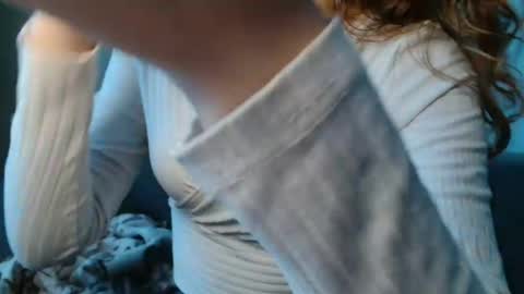 small lily online show from 04.17.26