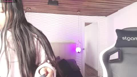 lily_waist online show from 11.07.25