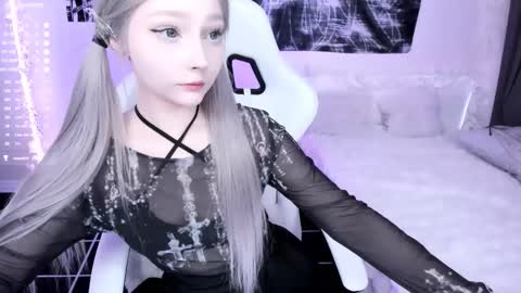 Lily online show from 02.25.26