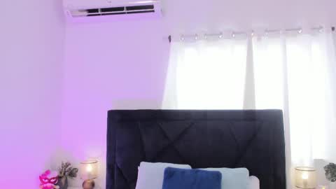 LilyWoodz online show from 04.11.26