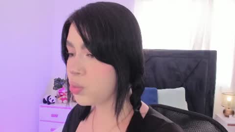 Snapshot of lily_woodz chatting on 06.21.26 LilyWoodz online show from 06.21.26