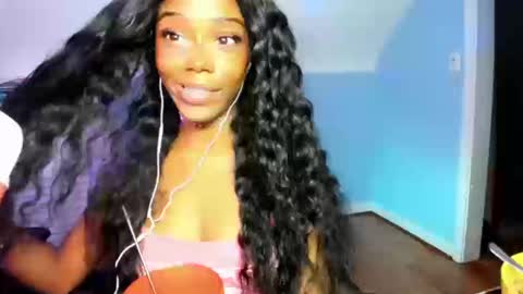 lilyblloom online show from 10.14.25
