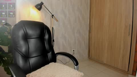 Lily online show from 03.31.26