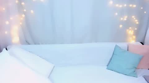 lilydavisss online show from 03.16.26