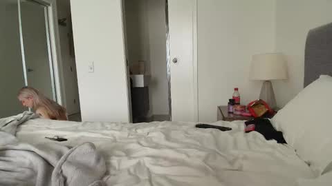 Snapshot of lilyflex chatting on 04.28.26 lilyflex online show from 04.28.26
