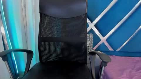 Sweetie Lily online show from 03.12.26