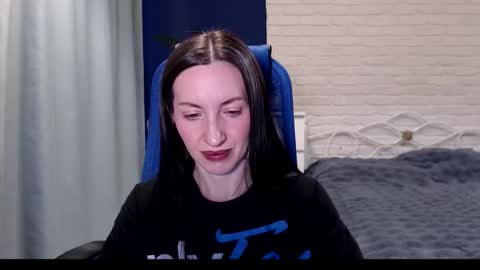 Lily online show from 12.16.25