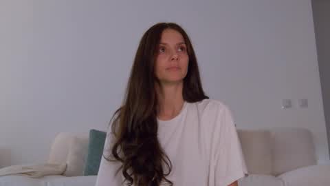 Lily online show from 11.05.25