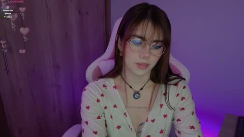 lily help me to collect more cosplay online show from 02.08.26