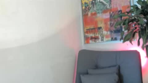 lilyskinny27 online show from 12.22.25