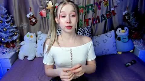 Snapshot of lilystarlight chatting on 12.20.24 Lilian online show from 12.20.24