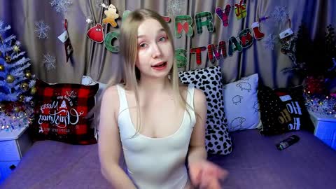 Snapshot of lilystarlight chatting on 12.28.24 Lilian online show from 12.28.24