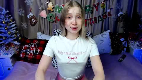 Snapshot of lilystarlight chatting on 01.01.25 Lilian online show from 01.01.25