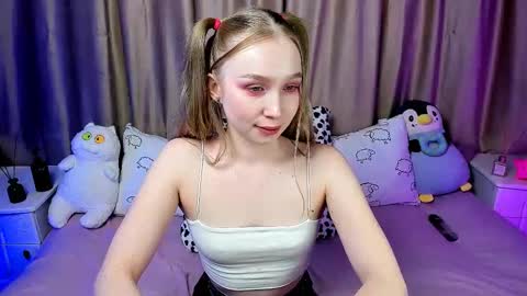 Snapshot of lilystarlight chatting on 02.23.25 Lilian online show from 02.23.25