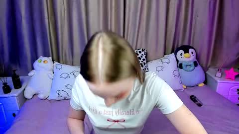 Snapshot of lilystarlight chatting on 02.25.25 Lilian online show from 02.25.25