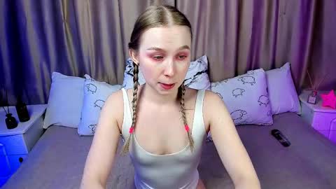 Snapshot of lilystarlight chatting on 03.11.25 Lilian online show from 03.11.25