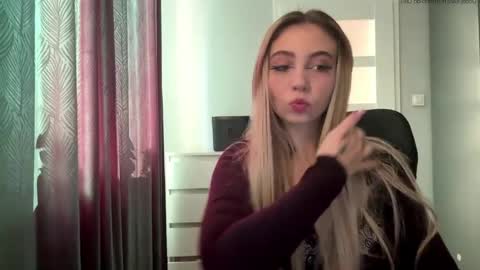 Lily online show from 05.25.26