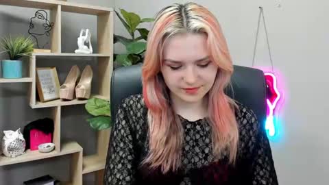 Snapshot of lilysweetxo chatting on 07.04.26 Lily online show from 07.04.26