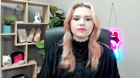 Snapshot of lilysweetxo chatting on 07.06.26 Lily online show from 07.06.26