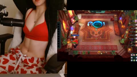 Snapshot of lilythrone chatting on 12.25.24 Lily Rone online show from 12.25.24